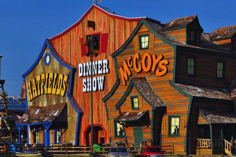 Things To Do Hatfield and McCoy Dinner Feud